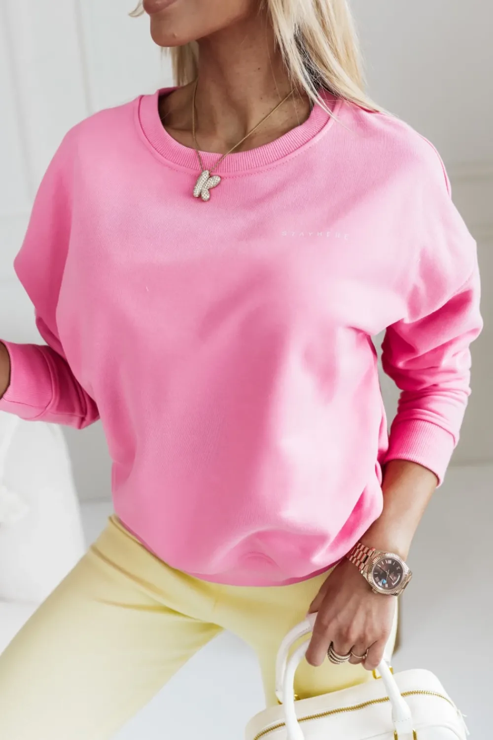 CandyTM BLUZA BAWEŁNIANA Z OKRĄGŁYM DEKOLTEM Z NAPISEM STAYHERE ŁOSOSIOWA