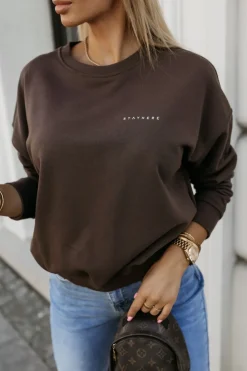 CandyTM BLUZA BAWEŁNIANA Z OKRĄGŁYM DEKOLTEM Z NAPISEM STAYHERE BRĄZOWA