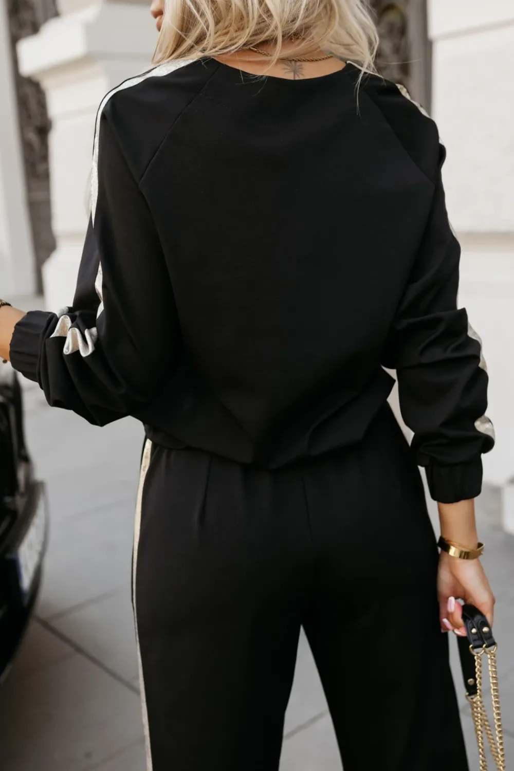 CandyTM BLUZA DRESOWA HANA ZE ZŁOTYM LAMPASEM CZARNA