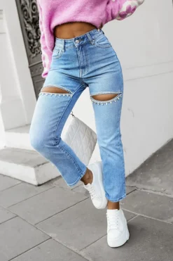 CandyTM SPODNIE JEANSOWE Z ROZCIĘCIEM NA UDACH OZDOBIONE KRYSZTAŁKAMI NIEBIESKI JEANS