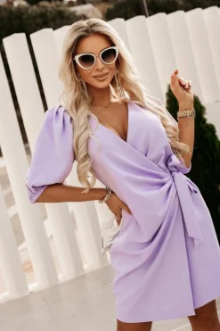 CandyTM SUKIENKA Z KOPERTOWYM DEKOLTEM SUNSET WIĄZANA Z BOKU LILA