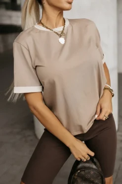 CandyTM T-SHIRT BAWEŁNIANY VICTORIA Z KONTRASTOWĄ LAMÓWKĄ BEŻOWY