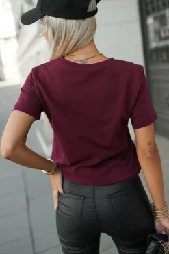 CandyTM T-SHIRT BAWEŁNIANY Z KIESZONKĄ I OZDOBNYM ELEMENTEM BURGUNDOWY