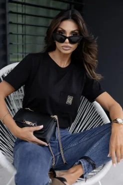 CandyTM T-SHIRT BAWEŁNIANY Z KIESZONKĄ I OZDOBNYM ELEMENTEM CZARNY