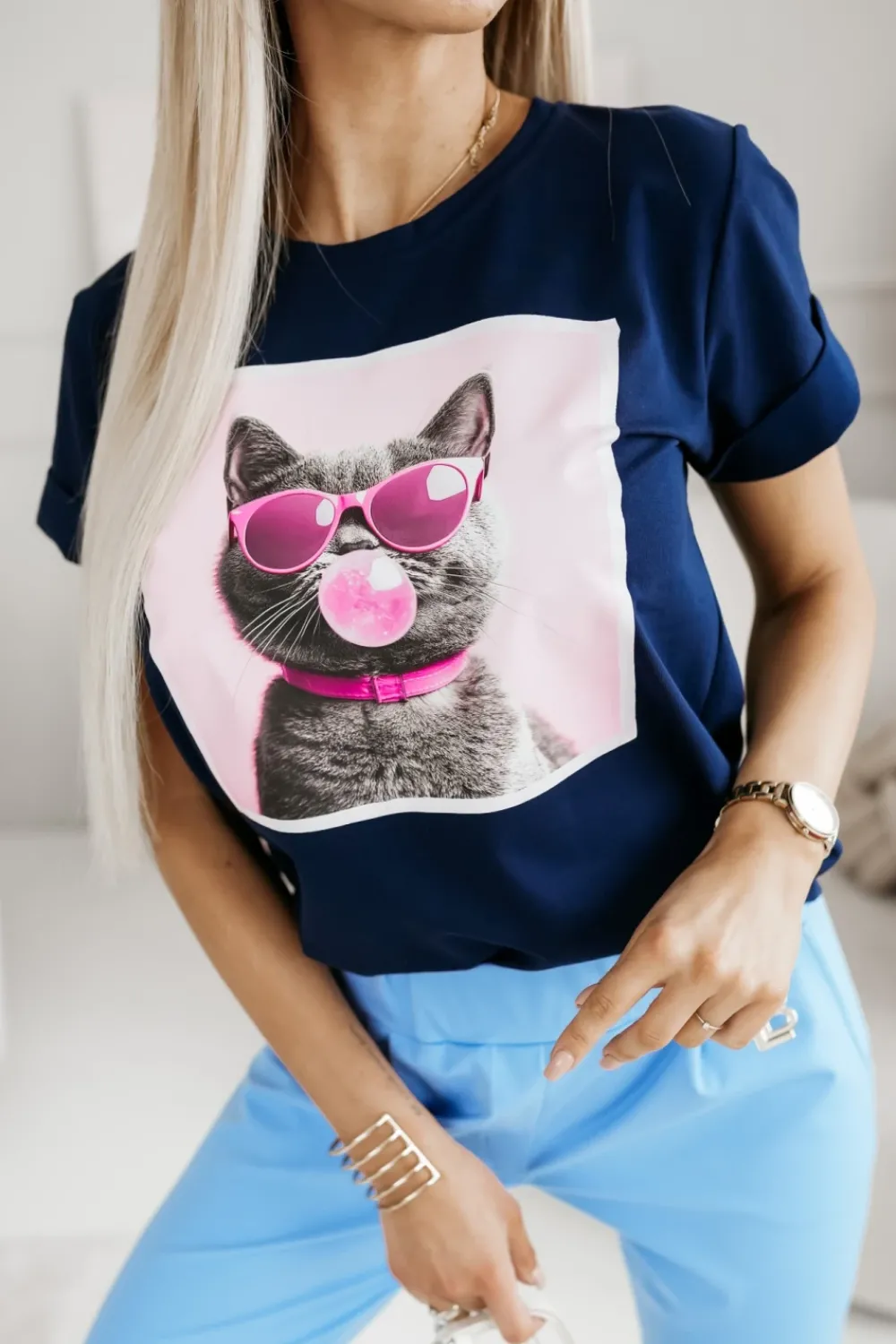 CandyTM T-SHIRT BAWEŁNIANY Z NADRUKIEM KOTEK W OKULARACH GRANATOWY