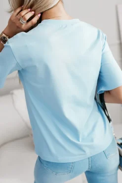 CandyTM T-SHIRT Z KIESZONKĄ Z HAFTOWANYM NAPISEM BŁĘKITNY