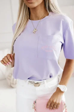 CandyTM T-SHIRT Z KIESZONKĄ Z HAFTOWANYM NAPISEM FIOLETOWY