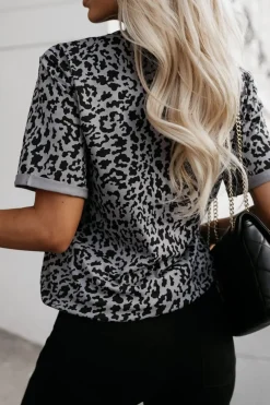 CandyTM T-SHIRT Z KIESZONKĄ Z NAPISEM STAYHERE PANTERA SZARO-CZARNA