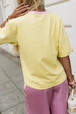 CandyTM T-SHIRT Z MINIMALISTYCZNYM NADRUKIEM ŻÓŁTY