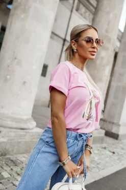 CandyTM T-SHIRT Z NADRUKIEM KOBIETA W OKULARACH RÓŻOWY