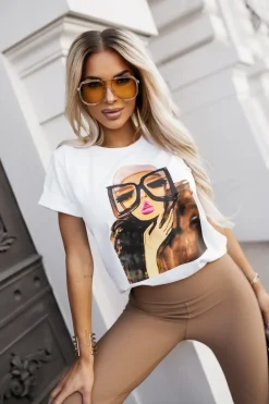 CandyTM T-SHIRT Z NADRUKIEM KOBIETA W OKULARACH BIAŁY